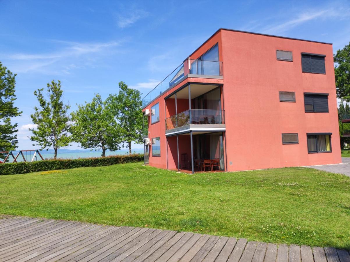 Soleil Apartmanok Balatonlelle Exteriér fotografie