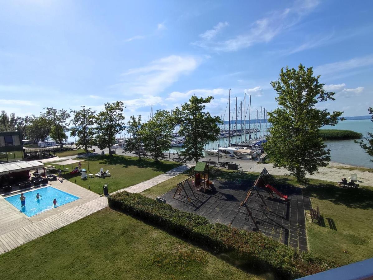 Soleil Apartmanok Balatonlelle Exteriér fotografie